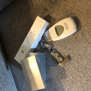 NuSkin Galvanic Spa w/ (5) AgeLoc/(1) Body gel